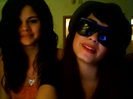 demi lovato and selena gomez with SPECIAL GUEST!!! 193