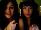 demi lovato and selena gomez with SPECIAL GUEST!!! 715