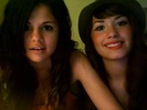 demi lovato and selena gomez with SPECIAL GUEST!!! 1269