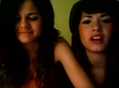 demi lovato and selena gomez with SPECIAL GUEST!!! 1903