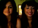 demi lovato and selena gomez with SPECIAL GUEST!!! 881