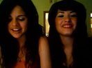 demi lovato and selena gomez with SPECIAL GUEST!!! 913