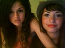 demi lovato and selena gomez with SPECIAL GUEST!!! 1499