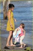 selena-gomez-justin-bieber-siblings-beach-14