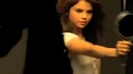 Selena Gomez - Falling Down - Behind The Scene. (HD) 154