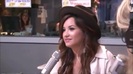 Demi Lovato\'s Interview with Ryan Seacrest -Skyscraper premier [Full] 1077