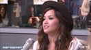 Demi Lovato\'s Interview with Ryan Seacrest -Skyscraper premier [Full] 0830