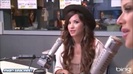 Demi Lovato\'s Interview with Ryan Seacrest -Skyscraper premier [Full] 2215