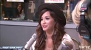 Demi Lovato\'s Interview with Ryan Seacrest -Skyscraper premier [Full] 1433