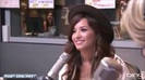 Demi Lovato\'s Interview with Ryan Seacrest -Skyscraper premier [Full] 2745