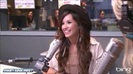 Demi Lovato\'s Interview with Ryan Seacrest -Skyscraper premier [Full] 2344