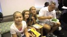 Demi Birthday Cambio 2010 (75)