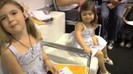 Demi Birthday Cambio 2010 (98)