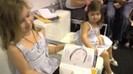 Demi Birthday Cambio 2010 (112)