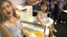 Demi Birthday Cambio 2010 (337)