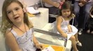 Demi Birthday Cambio 2010 (343)