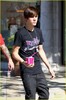 justin-bieber-selena-gomez-menchies-08