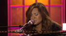 Demi Lovato Performs Skyscraper on the Ellen Show (590)