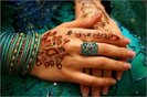 henna-hands-91-e1261978163144