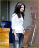 selena-gomez-mom-hit-on-02