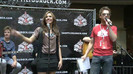 Demi Lovato  Live at Glendale Galleria  in LA for Cambio in HD 00278