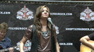 Demi Lovato  Live at Glendale Galleria  in LA for Cambio in HD 02010