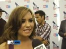 Vh1 Do Something Awards 2010-Red Carpet Interview (31)