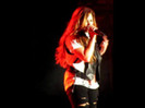 Demi Lovato - Moves Like Jagger (3389)