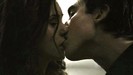 Cand o saruta pe Katherine