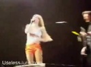 Avril Lavigne - Paparazzi (Various Footage Part 1) 2922
