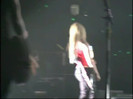 Bonez Tour Documentary [HD] Part2 - Avril Lavigne 0380