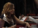 Demi Lovato signing session Mondadori Milano 31-03-12 0339