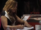 Demi Lovato signing session Mondadori Milano 31-03-12 0366