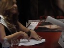 Demi Lovato signing session Mondadori Milano 31-03-12 0397