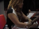 Demi Lovato signing session Mondadori Milano 31-03-12 0550