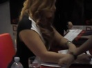 Demi Lovato signing session Mondadori Milano 31-03-12 0557