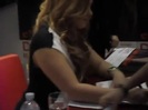 Demi Lovato signing session Mondadori Milano 31-03-12 0558