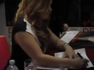 Demi Lovato signing session Mondadori Milano 31-03-12 0578