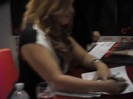Demi Lovato signing session Mondadori Milano 31-03-12 0584