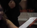 Demi Lovato signing session Mondadori Milano 31-03-12 0703