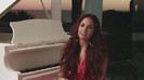 Demi Lovato talks following her dream_ ACUVUE® 1-DAY Contest Stories 0280