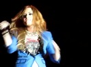 Demi Unbroken Live In Panama (32)