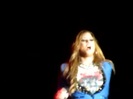 Demi Unbroken Live In Panama (100)