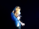 Demi Unbroken Live In Panama (558)
