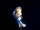 Demi Unbroken Live In Panama (560)