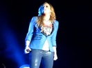 Demi Unbroken Live In Panama (737)