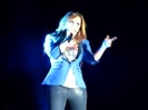 Demi Unbroken Live In Panama (780)