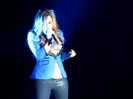Demi Unbroken Live In Panama (860)