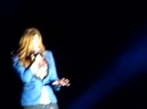 Demi Unbroken Live In Panama (1074)