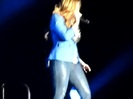Demi Unbroken Live In Panama (1102)